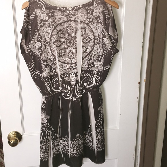 Ruby Rox size S Print Top - Picture 5 of 5